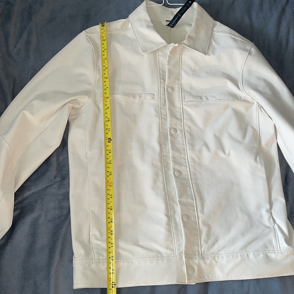 Lululemon City Excursion Jacket - Picture 9 of 9